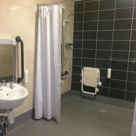 The Three Tuns Wetherspoon Hotel