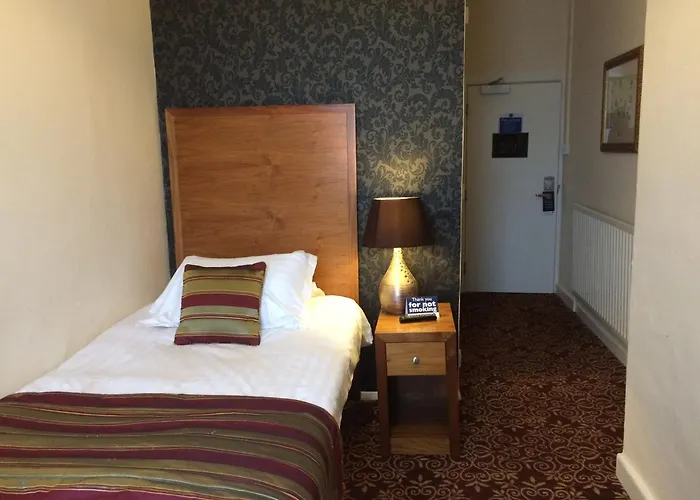 Hotel The Three Tuns Wetherspoon