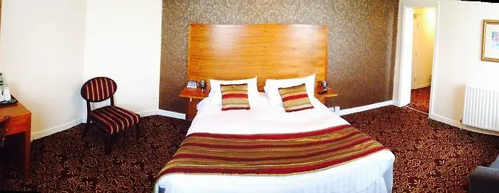 The Three Tuns Wetherspoon